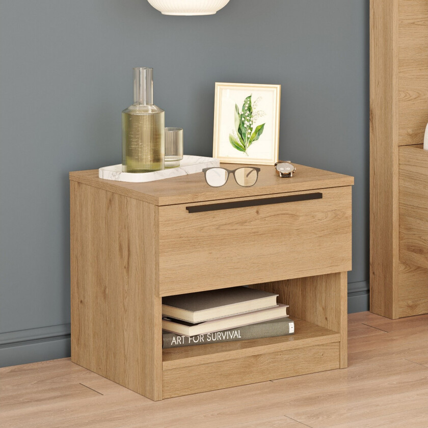 Nagisa Nattbord 49,7 cm - Valnøtt