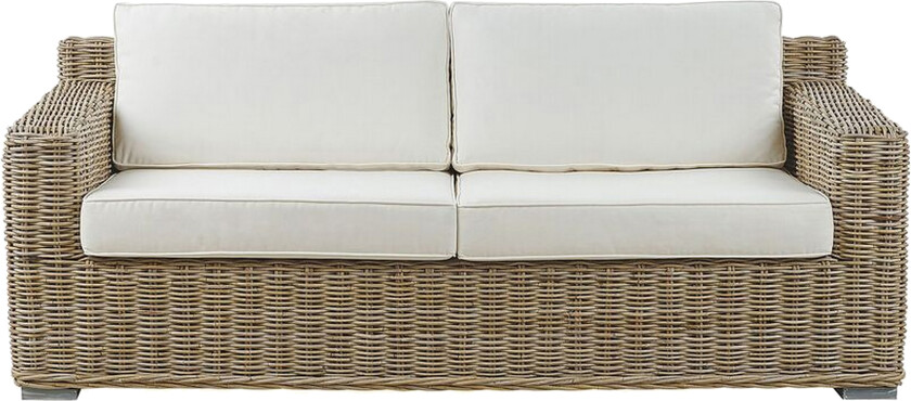 Hagesofa Lysebrun Rotting Flettet 2-seter med hvite puter Loungegruppe Hage Utendørs Boho