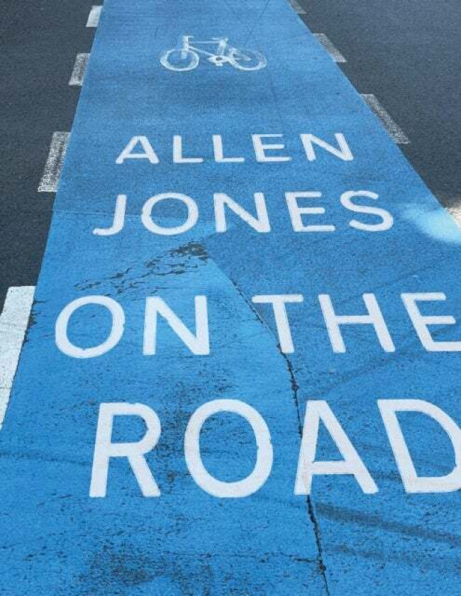 On the Road: Parking Markings av Allen Jones