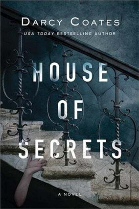 House of Secrets av Darcy Coates