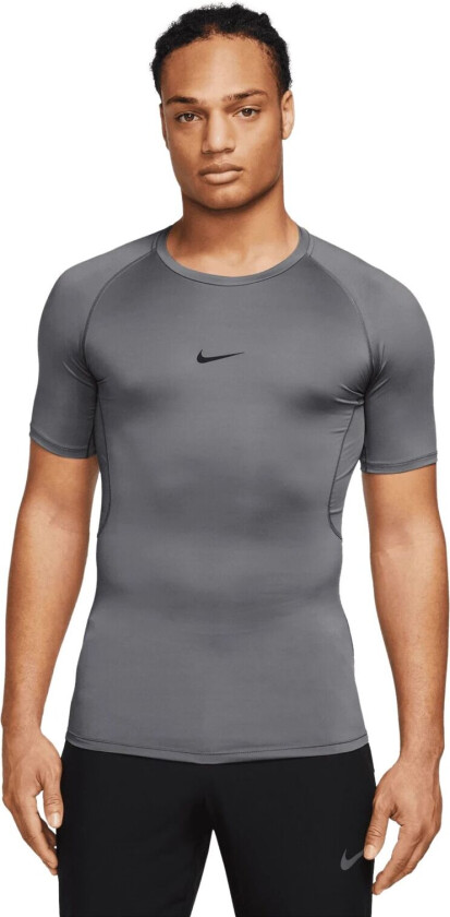 Pro Dri-FIT Tight Top Short Sleeve, t-skjorte, herre BLACK/WHITE