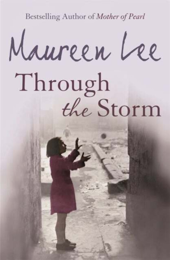 Through The Storm av Maureen Lee