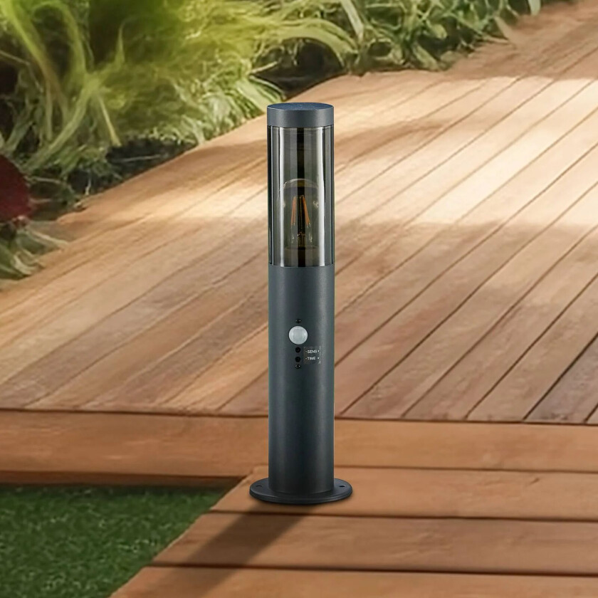 Statius sokkellampe svart sensor