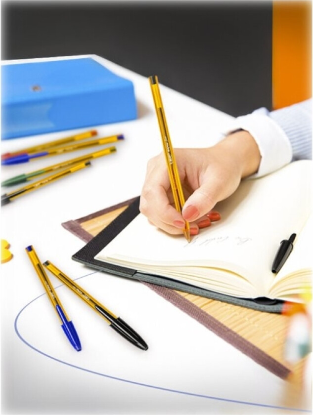 Bic Cristal Fine - Kulepenn - Svart - 0.8 Mm - Fin (En Pakke 50)