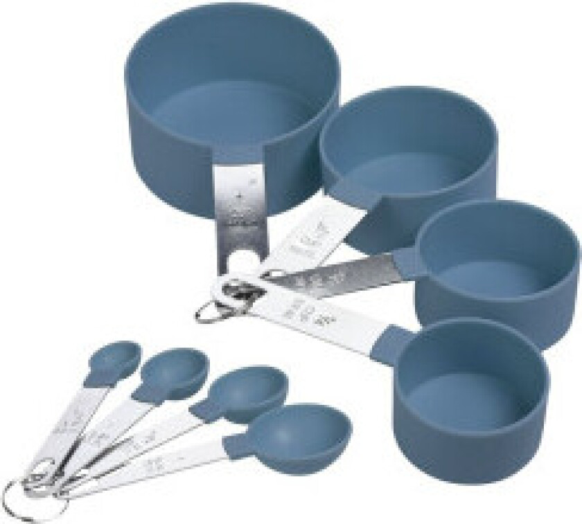 To kjøkkensett: 4 måleskjeer + 4 målebeger
