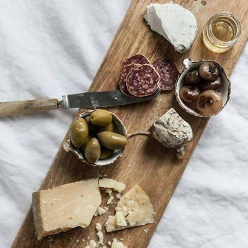 Sögne Marve Skjærebrett Akasie Tre Lendge 80 Cm