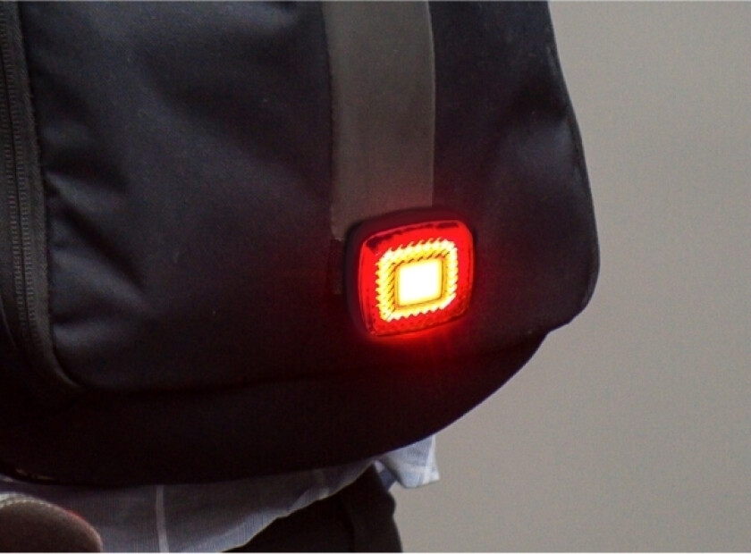 Bilde av Sykkellykt bak USB AUTO STOP skumringssensor Energy MCE355 COB LED maks. 125lm batteri 450mAh