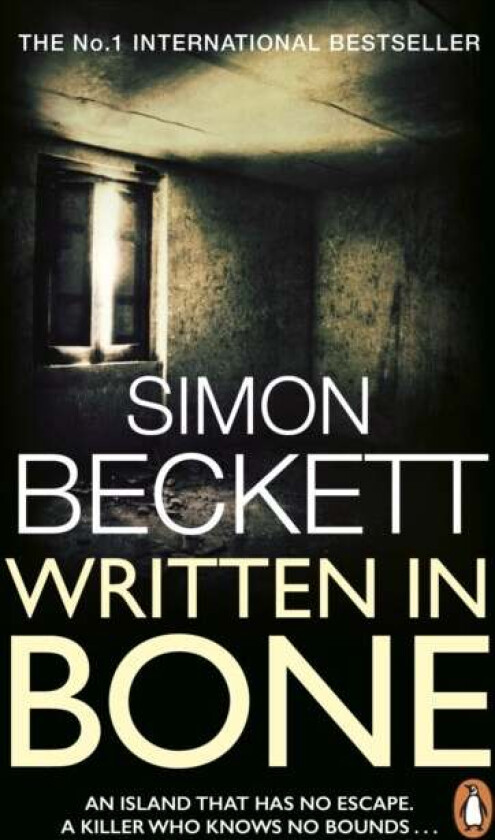 Written in Bone av Simon Beckett