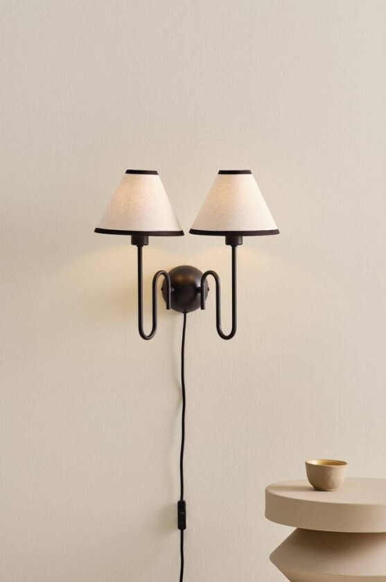 JULIET vegglampe Nature Linen With Black Metal