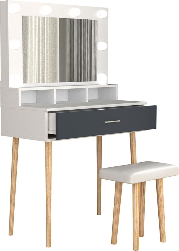 This Life av Lorraine Desousa