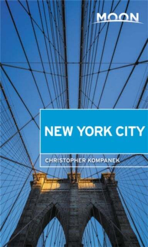 Moon New York City (First Edition) av Christopher Kompanek