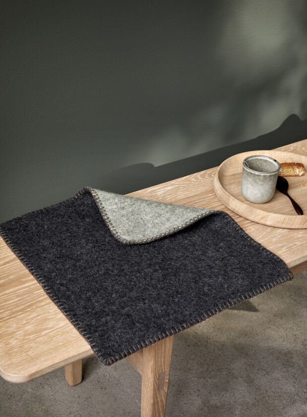 Bilde av Djupedalen sitteunderlag koksgrå