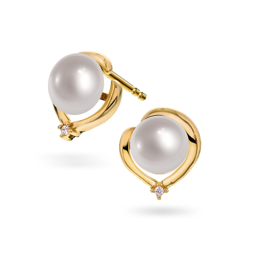 , Øredobber i 585 gult gull med ferskvannsperle og zirkonia med dråpeform