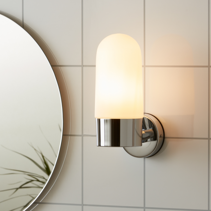 Zen vegglampe IP44 - Krom/opalhvit - Krom / Opal - Krom / Opal