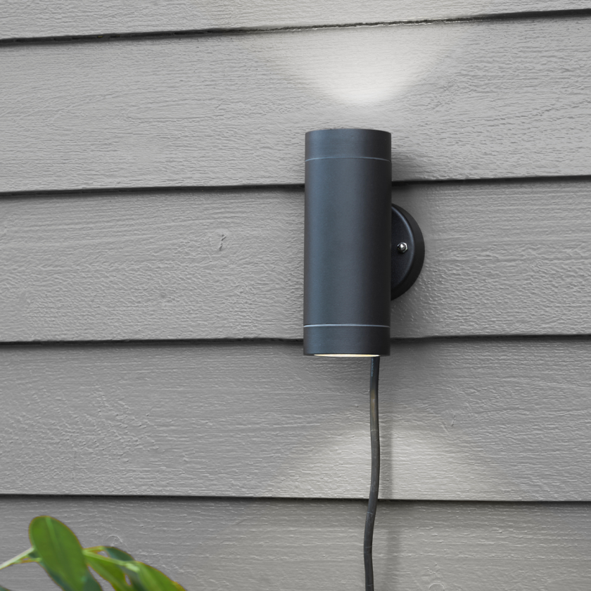 Sylinder vegglampe Svart - Garden 24 - Svart - Svart