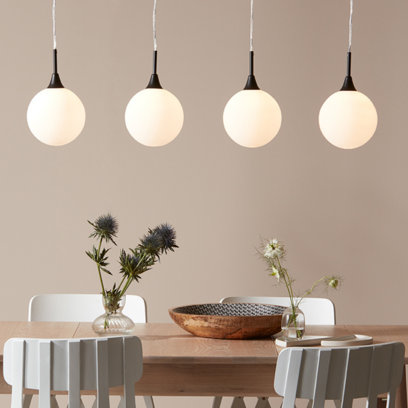 Quattro takpendel XL 4 lys - Svart/Hvit - Svart / Hvit - Svart / Hvit