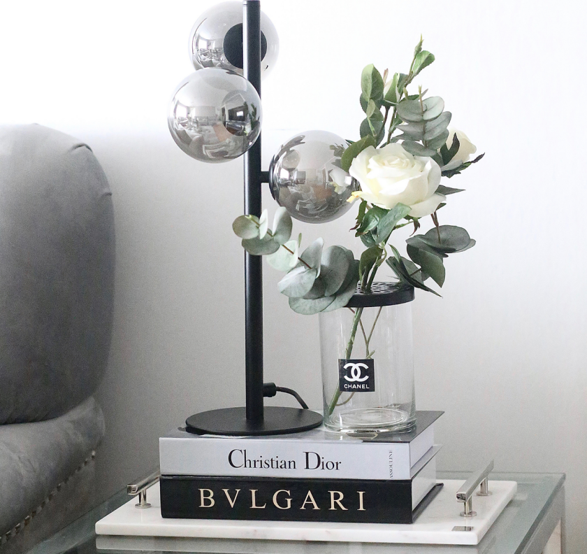 Molekyl bordlampe - Svart / Røyk