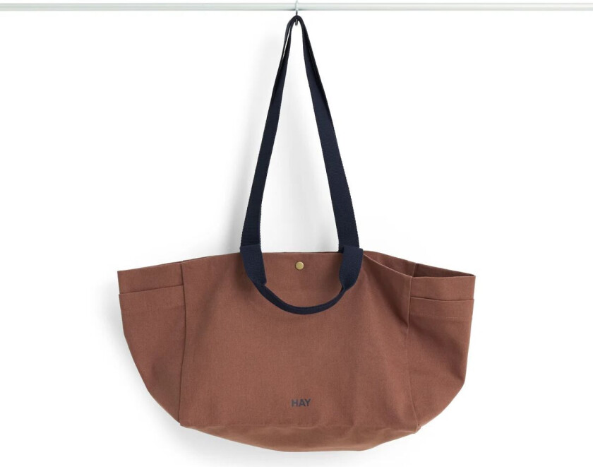 HAY Weekend Bag No 2 veske S 26x56 cm Milk chocolate