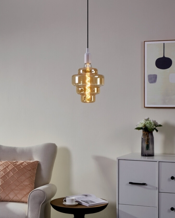 Eglo E27 Led Or200 Amberfarvet Dekorationspære Med Spiral Og Varmt Hvidt Lys