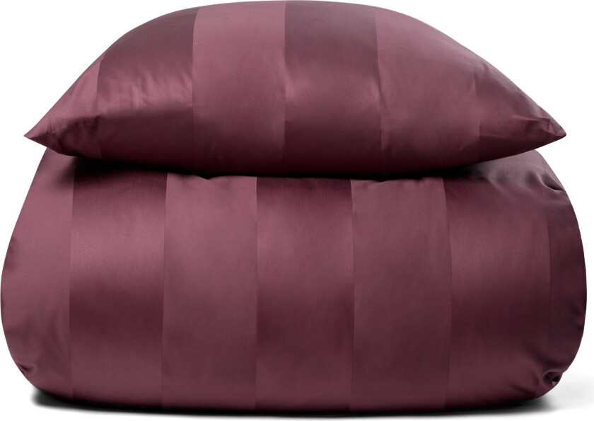 Luksuriøst sengetøy - 240x220 cm - 100% bomullssateng - Plommefarget eksklusivt king size-sengesett fra By Borg