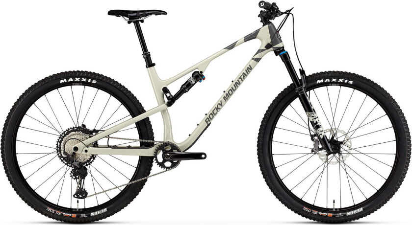 Element Carbon 70XT spec 29" 2024