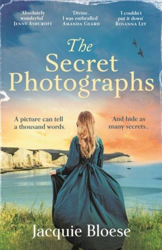 The Secret Photographs av Jacquie Bloese