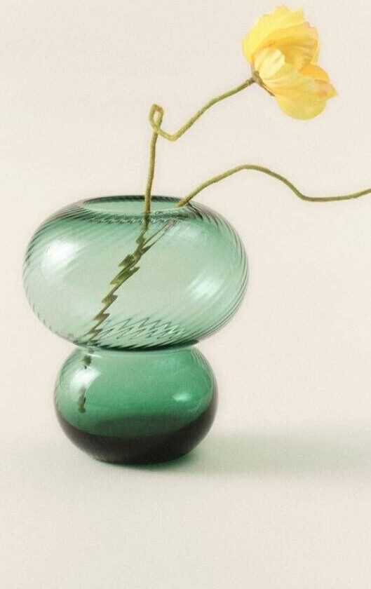 BUBBLAN glassvase - høyde 19,5 cm Grønn matt svart