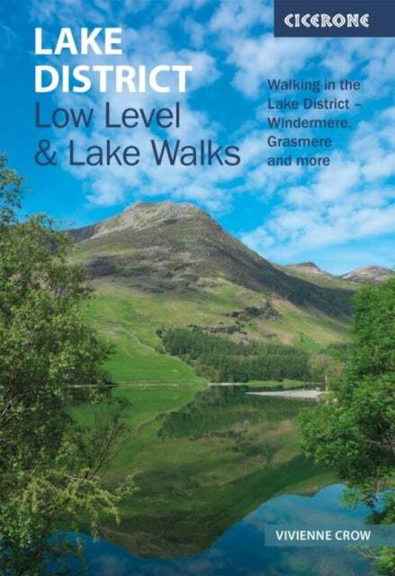 Lake District: Low Level and Lake Walks av Vivienne Crow