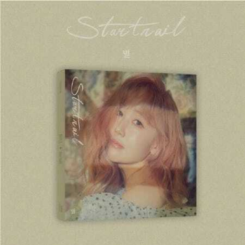 Star Startrail Hardcover Book W/20pg Booklet CD
