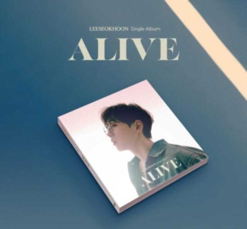 Lee Seokhoon  Alive  Incl. 76pg Photobook, Photocard, Square Postcard + 2cuts Photo  CD