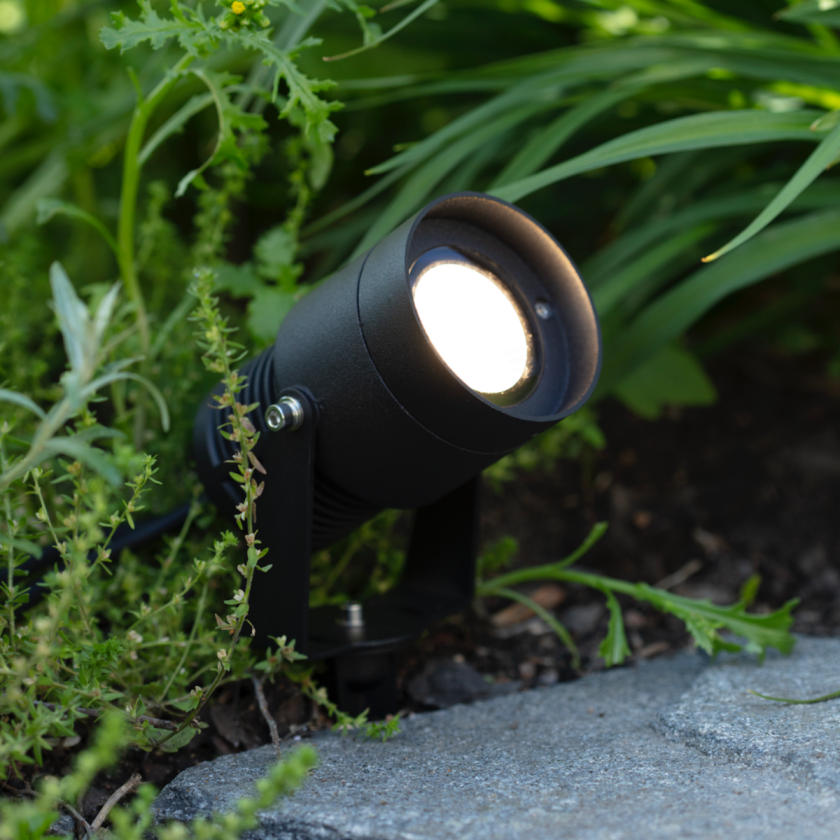 Garden 24 -puutarhavalosarjan spotivalo, 15 W, 24 V