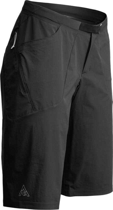 Glidepath Short W's black