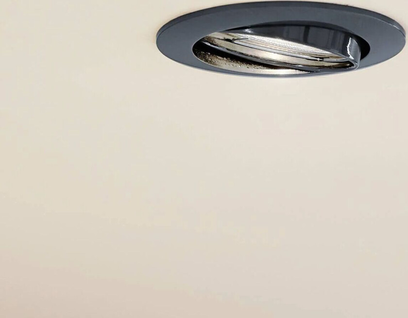 Prios innfelt taklampe Fibur, mørk grå, aluminium, Ø 8,2 cm