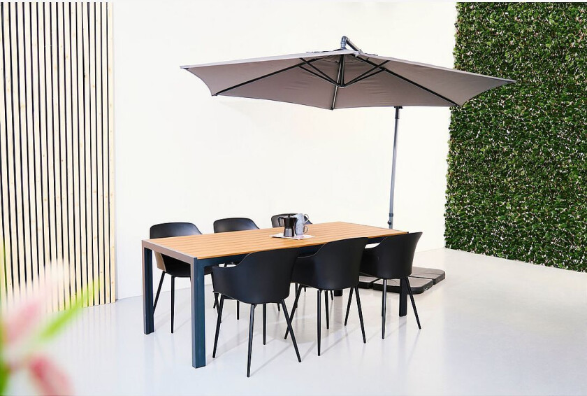 Hagegruppe, 6 stoler, Messing