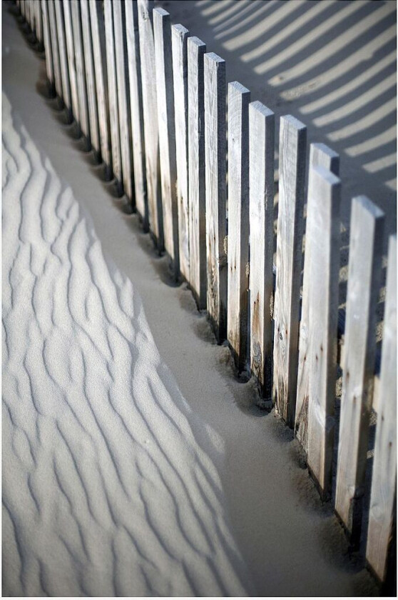Poster Sandy fence, Beige