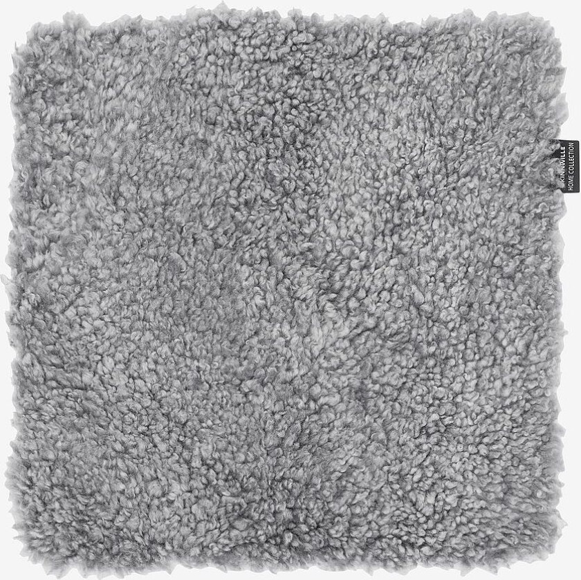 Bilde av Sitteunderlag saueskinn firkantet Curly, Grå
