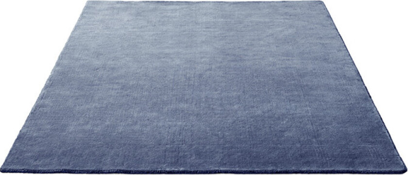 Bilde av &Tradition The Moor gulvteppe AP5 170x240 cm Grey blue thunder