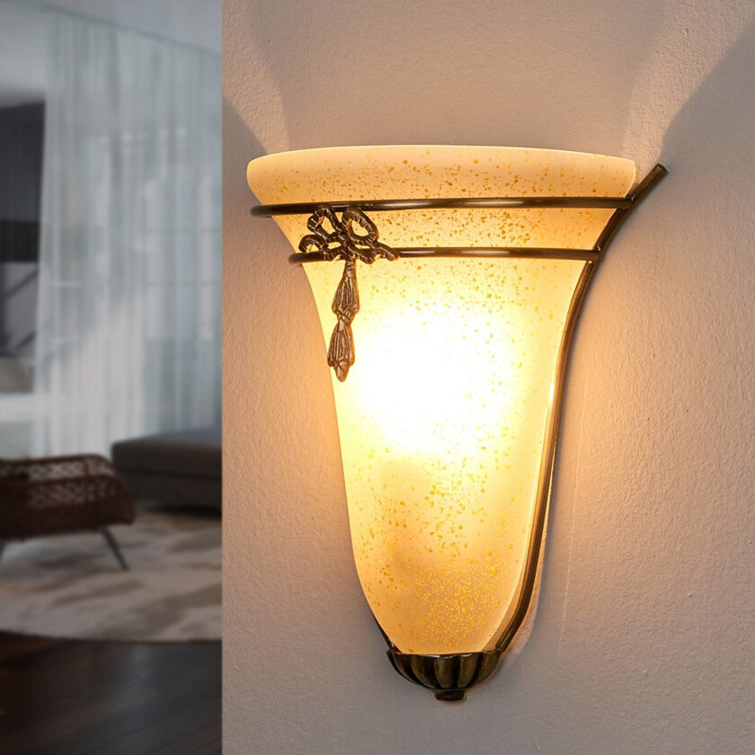 Antikk virkende vegglampe ASCANA