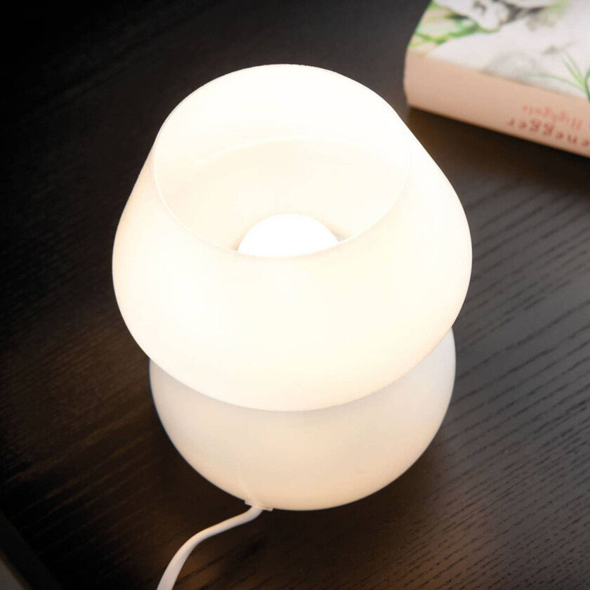 LED-dråpe E27 5,5W 2 700K opal 3er