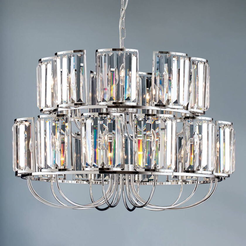 Lysekron Gstaad besmykket med K9-krystaller