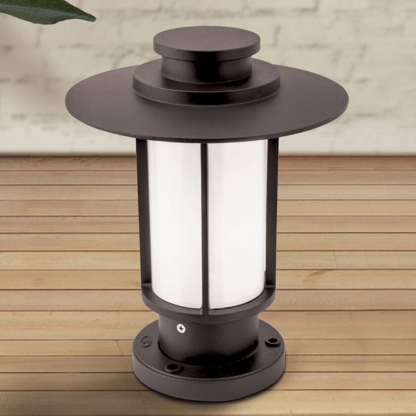 Sokkellys Putri i mørkbrunt