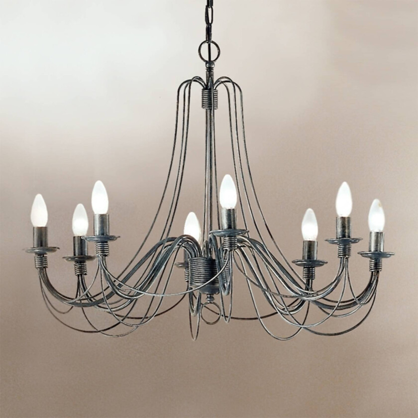 Stor CLARA lysekrone i herregårdsstil med åtte lys