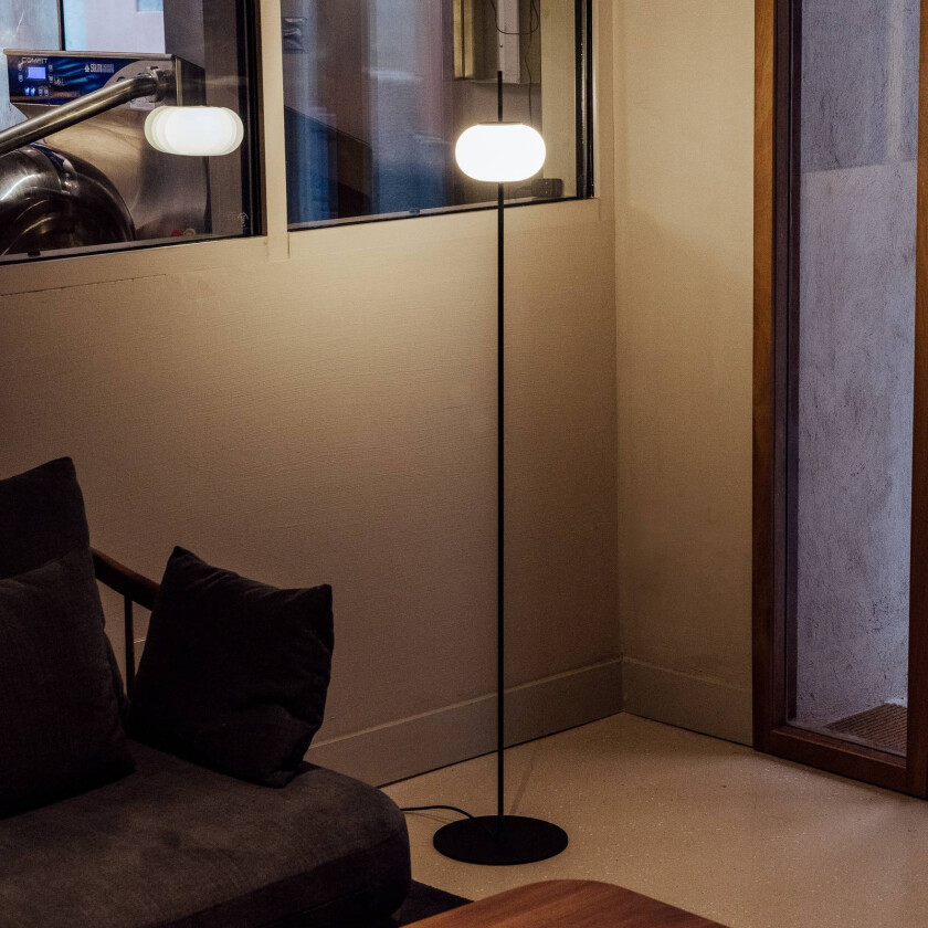 Milan Astros gulvlampe 135 cm