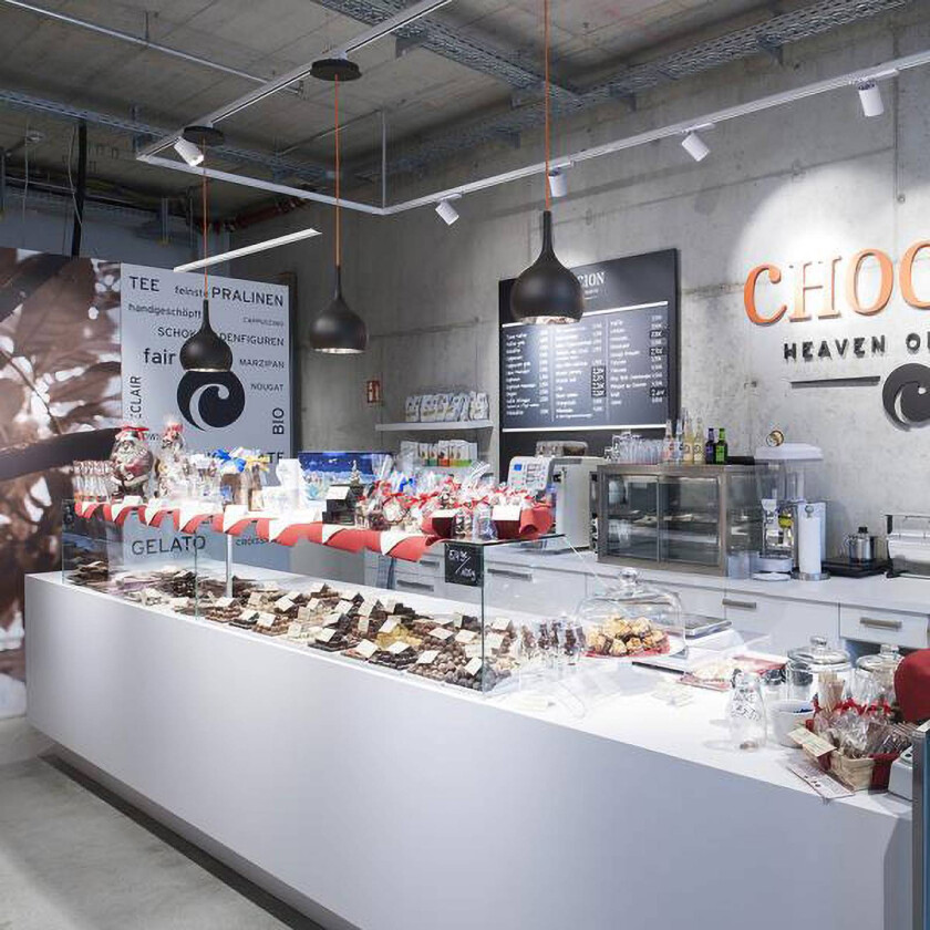 Mova skinnespot 67 mm svart 3-fase