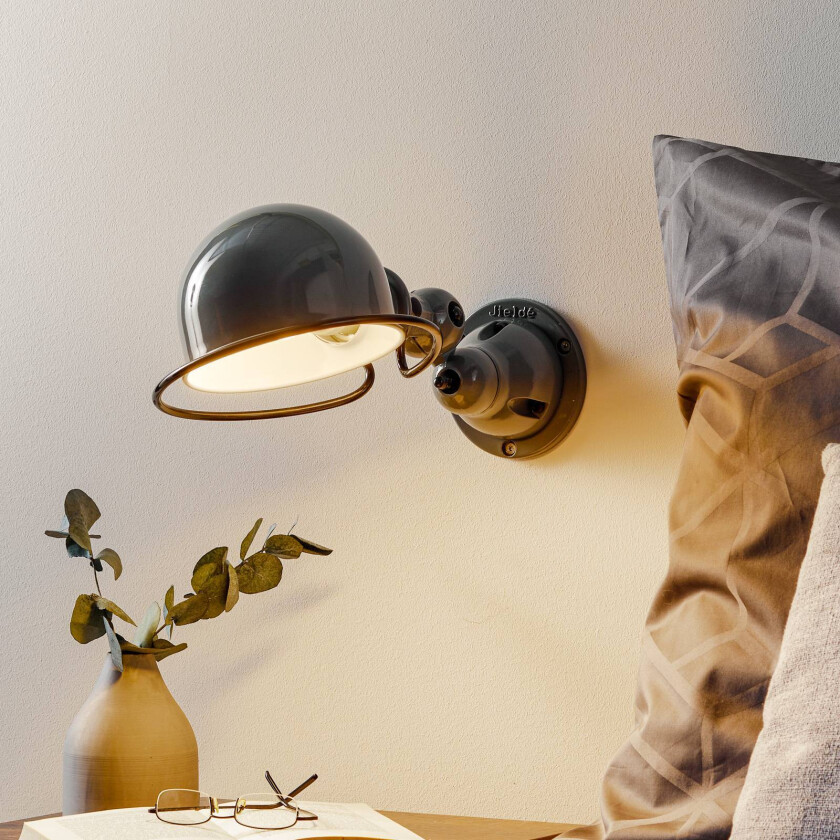 Loft D1000 vegglampe, industriell grå