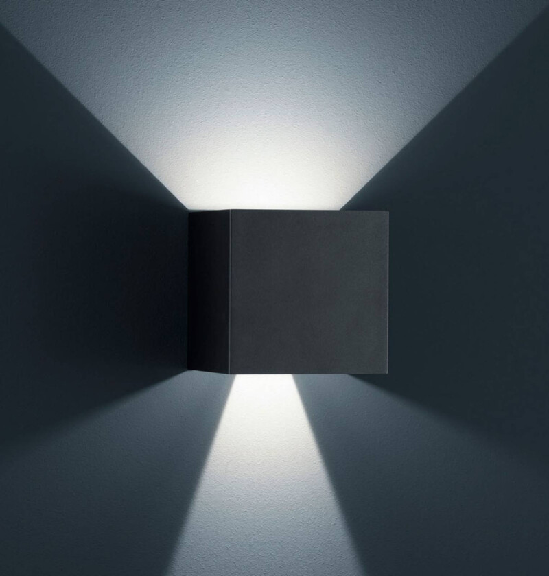 Siri 44 utendørs vegglampe up/down svart