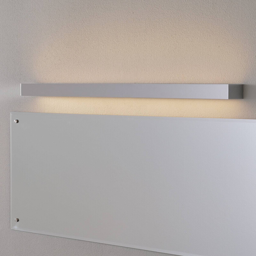 Theia LED-speillampe, forkrommet, 90 cm
