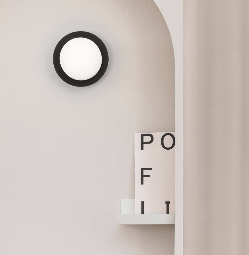 LED-vegglampe May IP44, svart