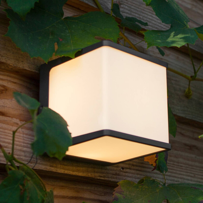 Utendørs LED-vegglampe Doblo terning 15 cm 3 000 K