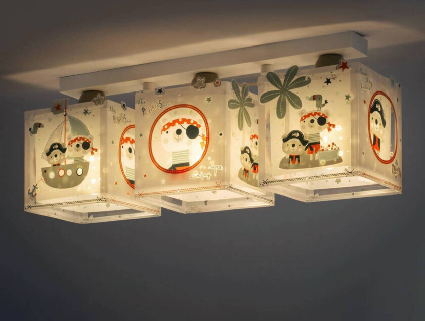 Pirates-taklampe med tre lamper til barnerommet